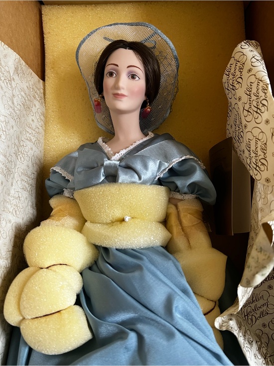 Other - Franklin Heirloom “Melanie” of Gone with the Wind.